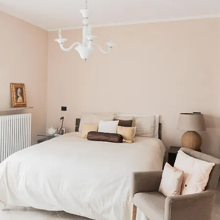 Frabosa White Week Elegant 4beds 10 Min To Station 프라보사 소타나