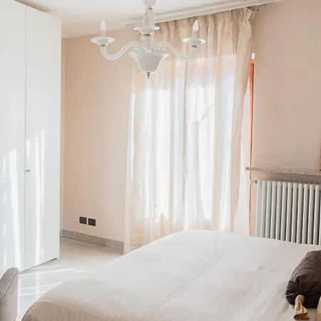 Frabosa White Week Elegant 4beds 10 Min To Station Apartment